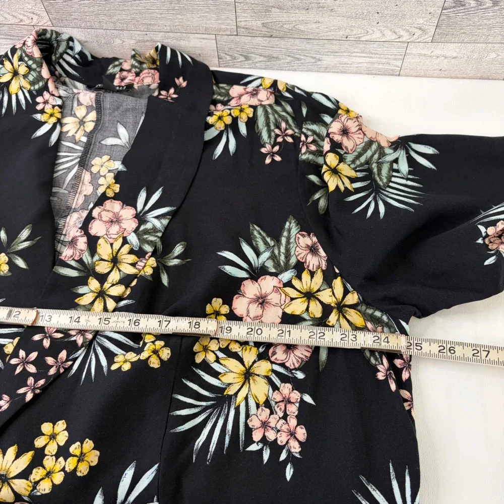Roz & Ali Cardigan Women 2X Black Floral Tropical Open Front Pockets Rayon